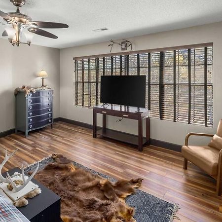 Stonegate Lodge Bear'S Den Kitchen, Pool, Firepit, Wifi ,Smart Tvs Eureka Springs Exterior foto