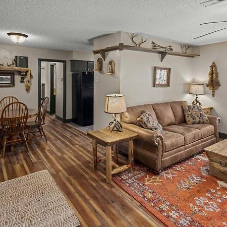 Stonegate Lodge Bear'S Den Kitchen, Pool, Firepit, Wifi ,Smart Tvs Eureka Springs Exterior foto